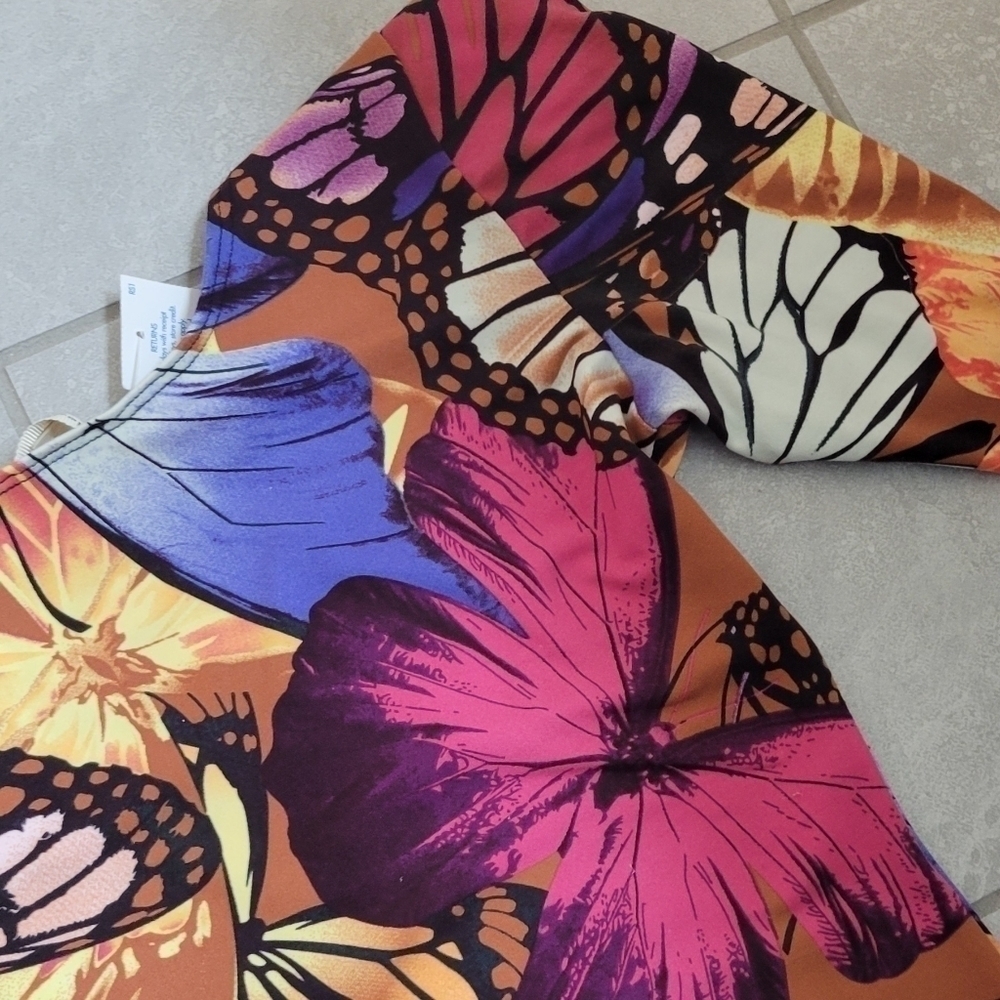 Butterfly Print Bodycon Dress - Picture 5 of 6